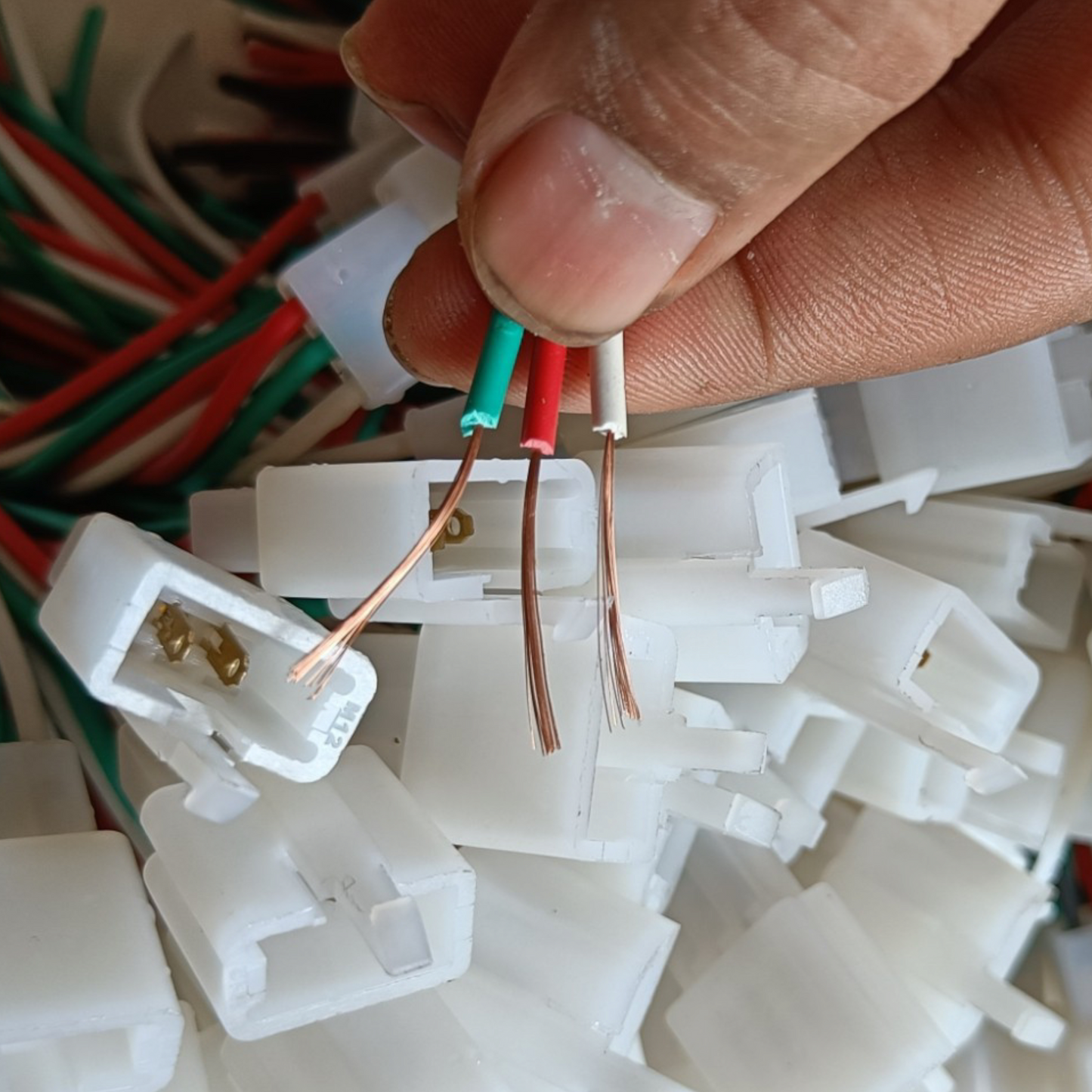 3 Pin Male-Female Pixel Connector.